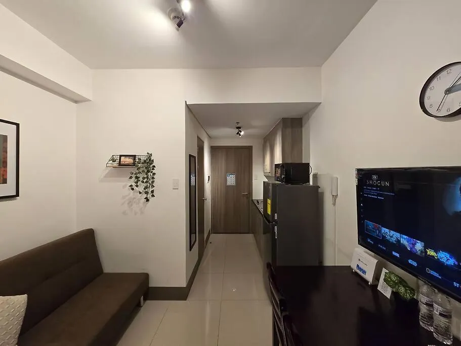 Apartment 1Br Unit Condotel W/ Balcony Fame Residences -Fm21 Manila Philippines