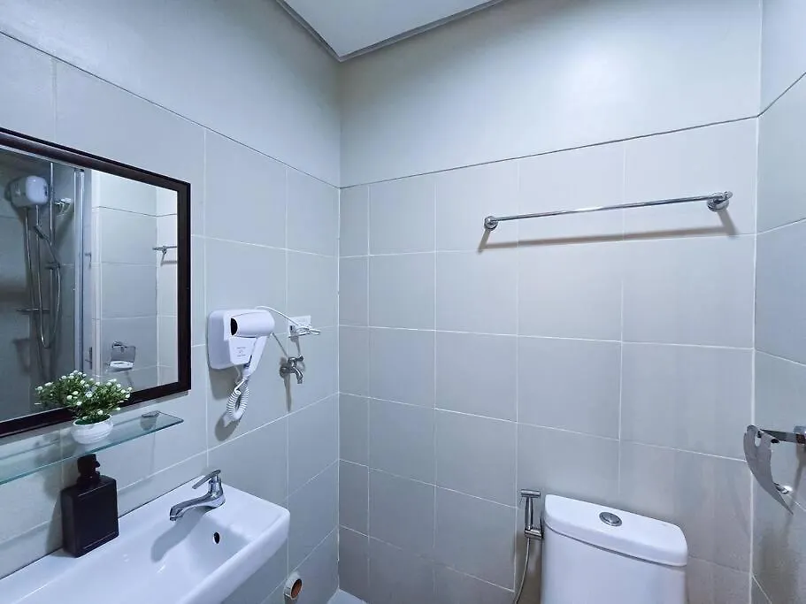 1Br Unit Condotel W/ Balcony Fame Residences -Fm21 Manila Apartment