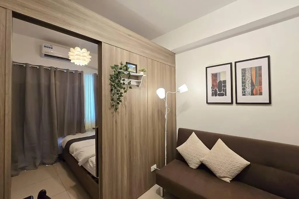 1Br Unit Condotel W/ Balcony Fame Residences -Fm21 Manila Apartment