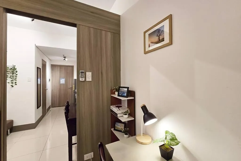 1Br Unit Condotel W/ Balcony Fame Residences -Fm21 Manila