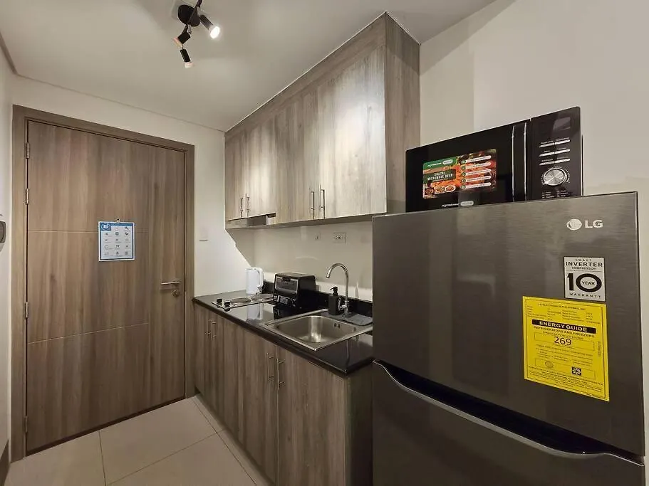1Br Unit Condotel W/ Balcony Fame Residences -Fm21 Manila